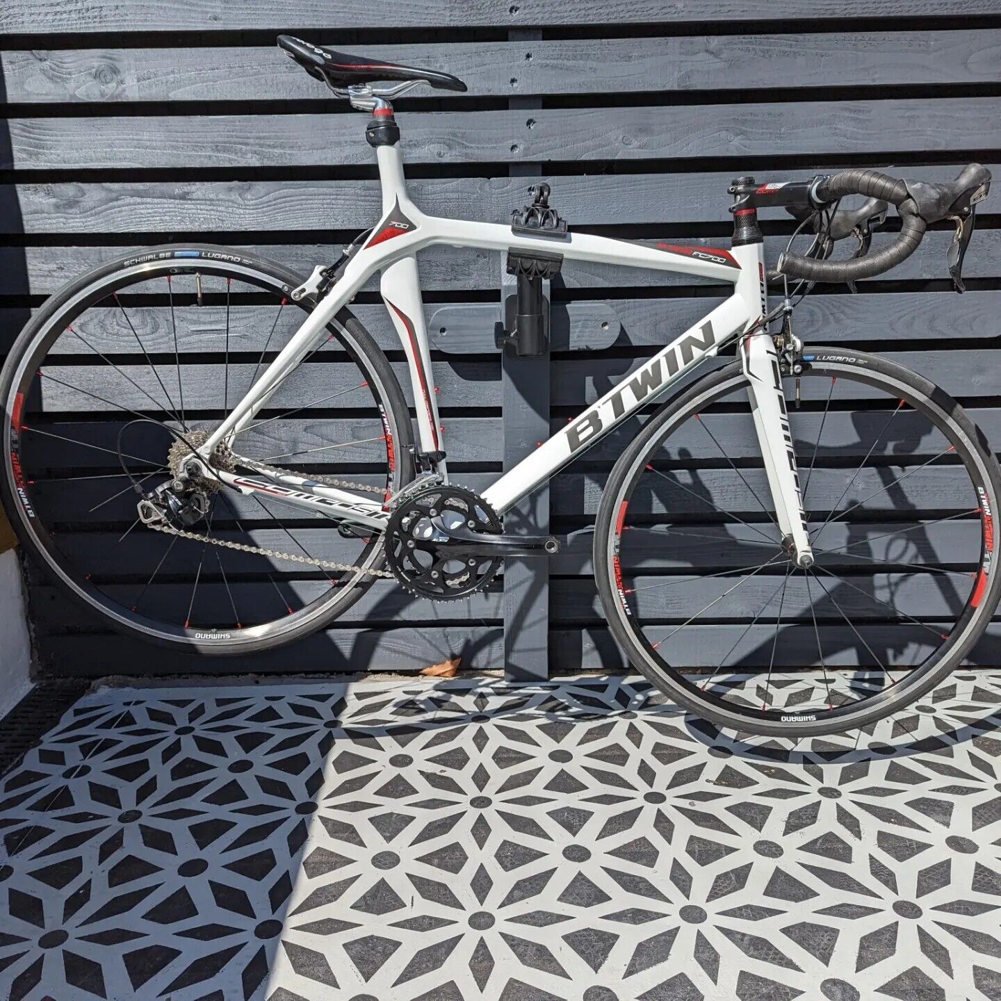 55cm 700c Btwin FC700 Carbon Road Bike Shimano 105 Groupset In Great C 