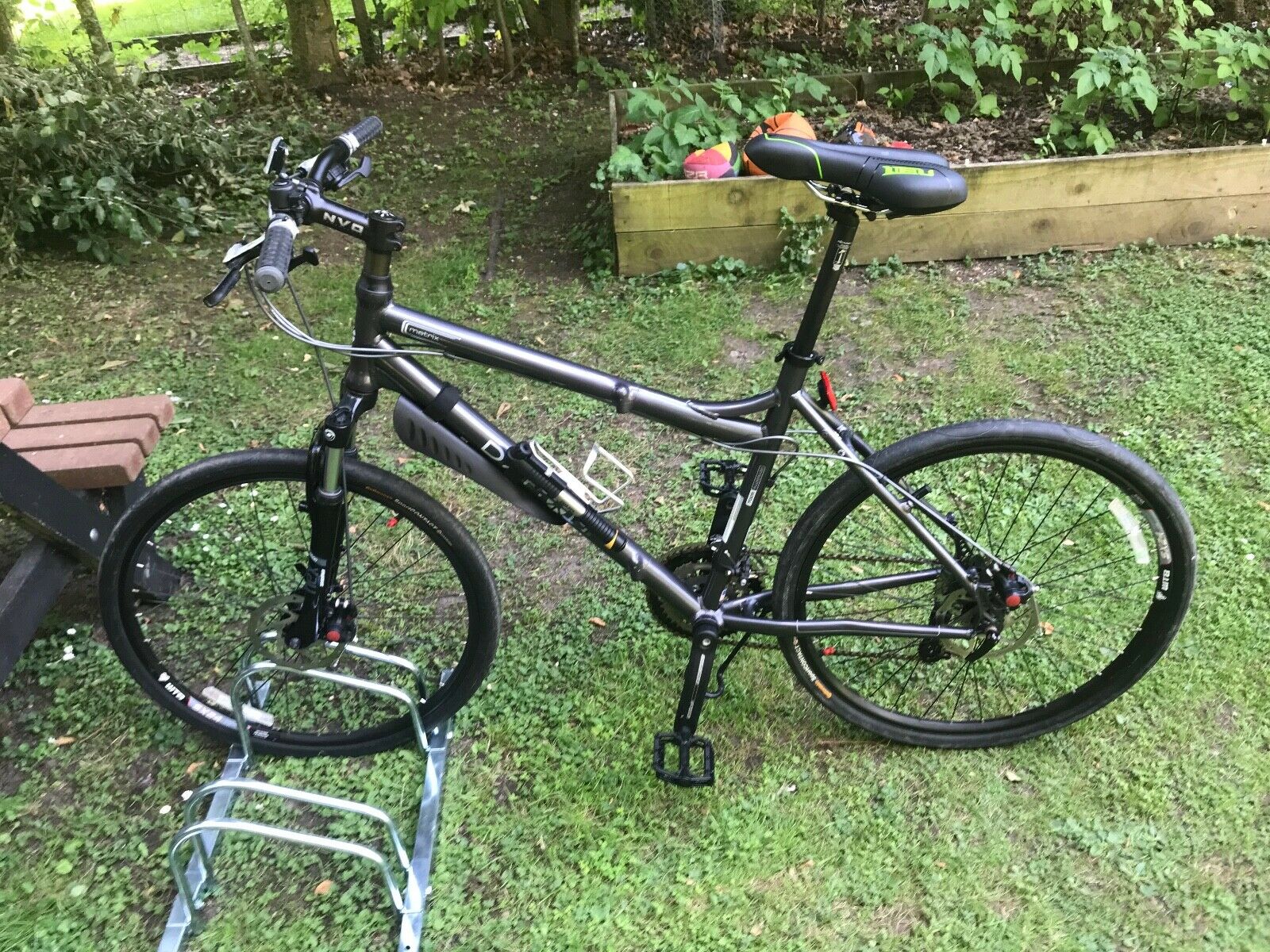 Dahon Matrix 7005 MTB Folding Mens Mountain Bike with Extras - Folding Bikes 4U