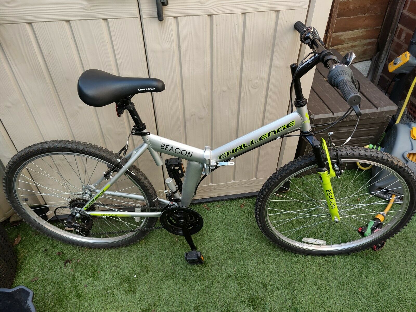 Challenge Beacon 26 inch Wheel Size Mens Folding mountain Bike - Folding Bikes 4U