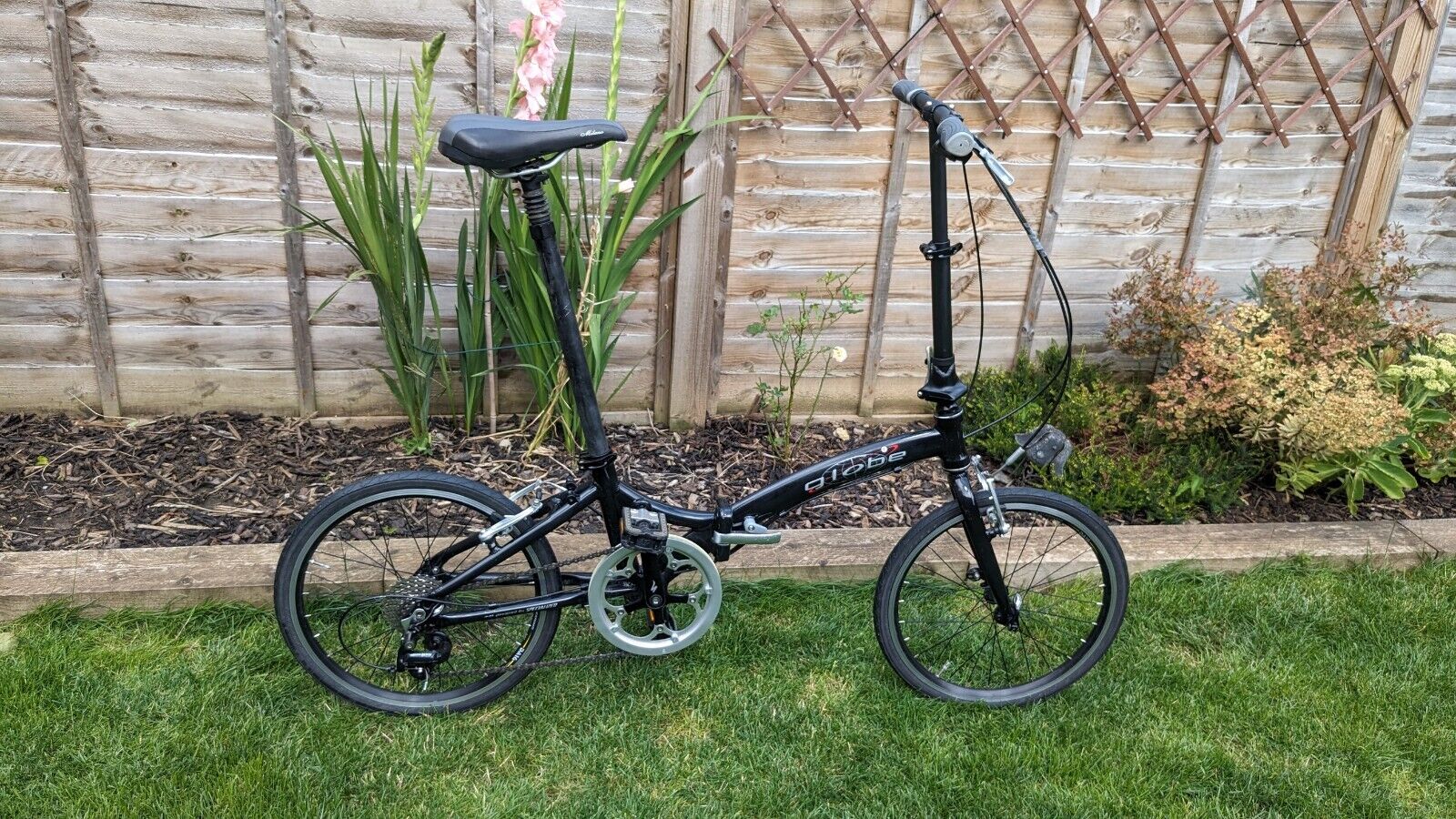 Specialized Globe Folding Bike lightweight 11Kg 20" wheels 8 gears like Brompton