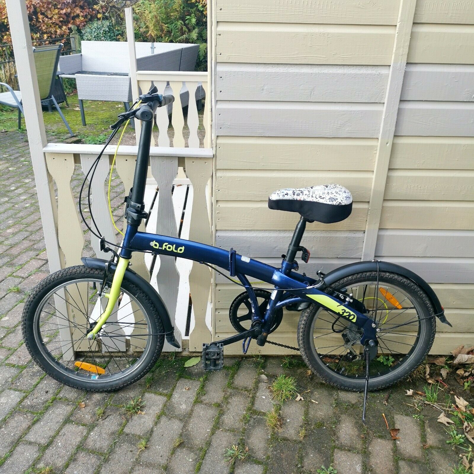 B'Twin Bfold 320 - Urban City Folding Bike Bicycle - 20" - 6 Speed - 14Kg - Folding Bikes 4U