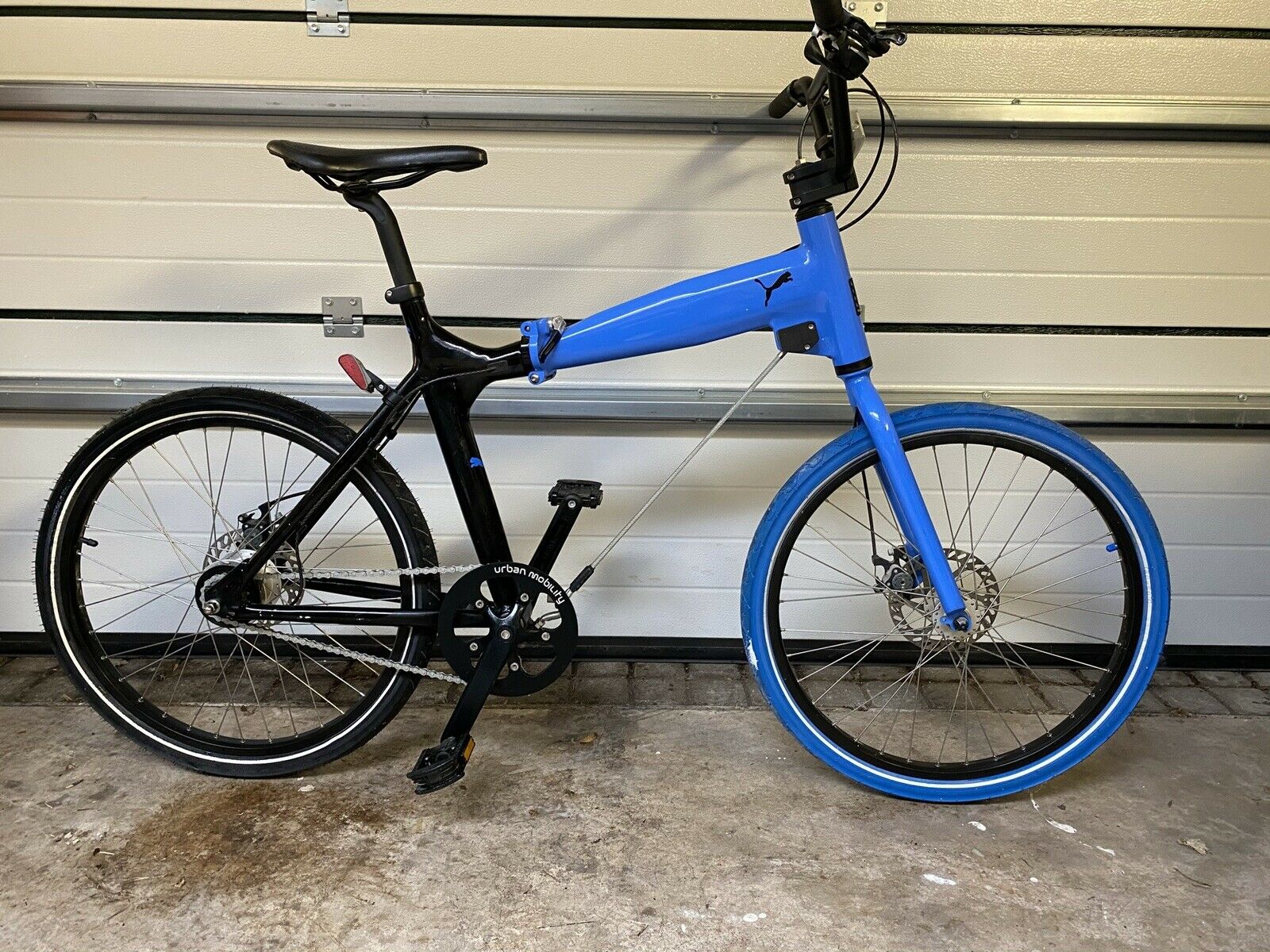 Biomega Boston - Urban Folding Bike - Futuristic Design - Alien SciFi Movie Bike - Folding Bikes 4U