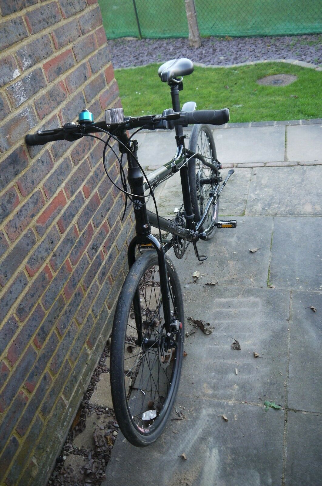 DAHON CADENZA P18 FOLDING BIKE 26” wheel  Done less than 10 miles Colour gloss b - Folding Bikes 4U