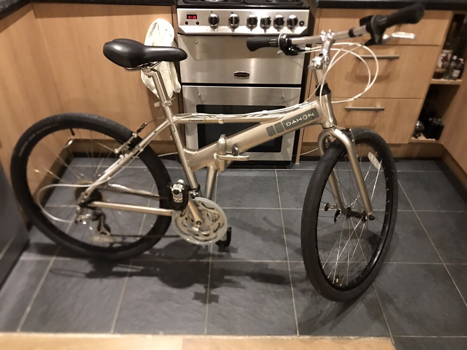 Dahon Espresso D21 Full Size Folding Bike - Medium frame - Folding Bikes 4U