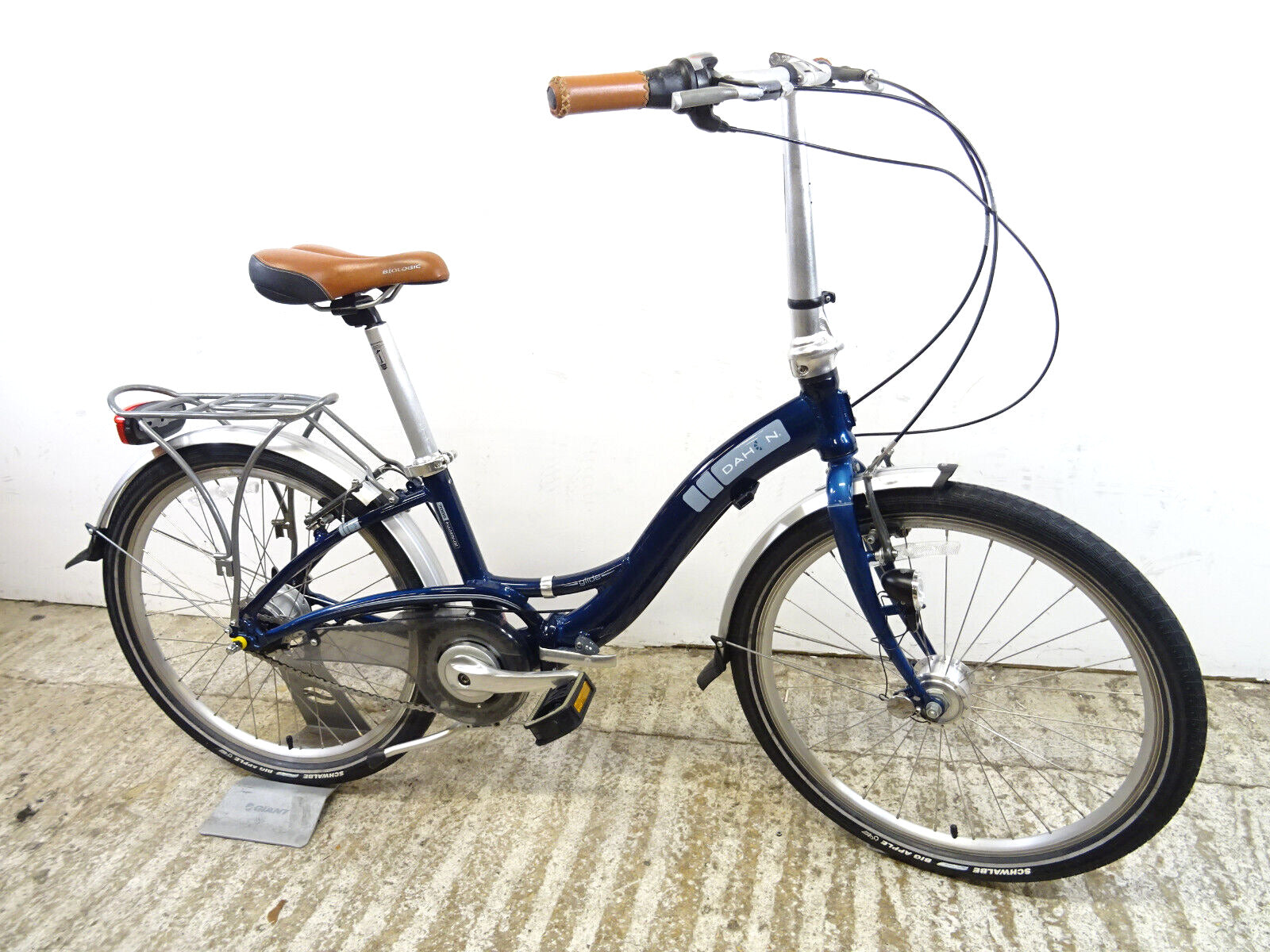 Dahon Glide P8 24" Unisex Folding Hybrid Bike Aluminium 8 Spd Nexus Low-Used VGC - Folding Bikes 4U