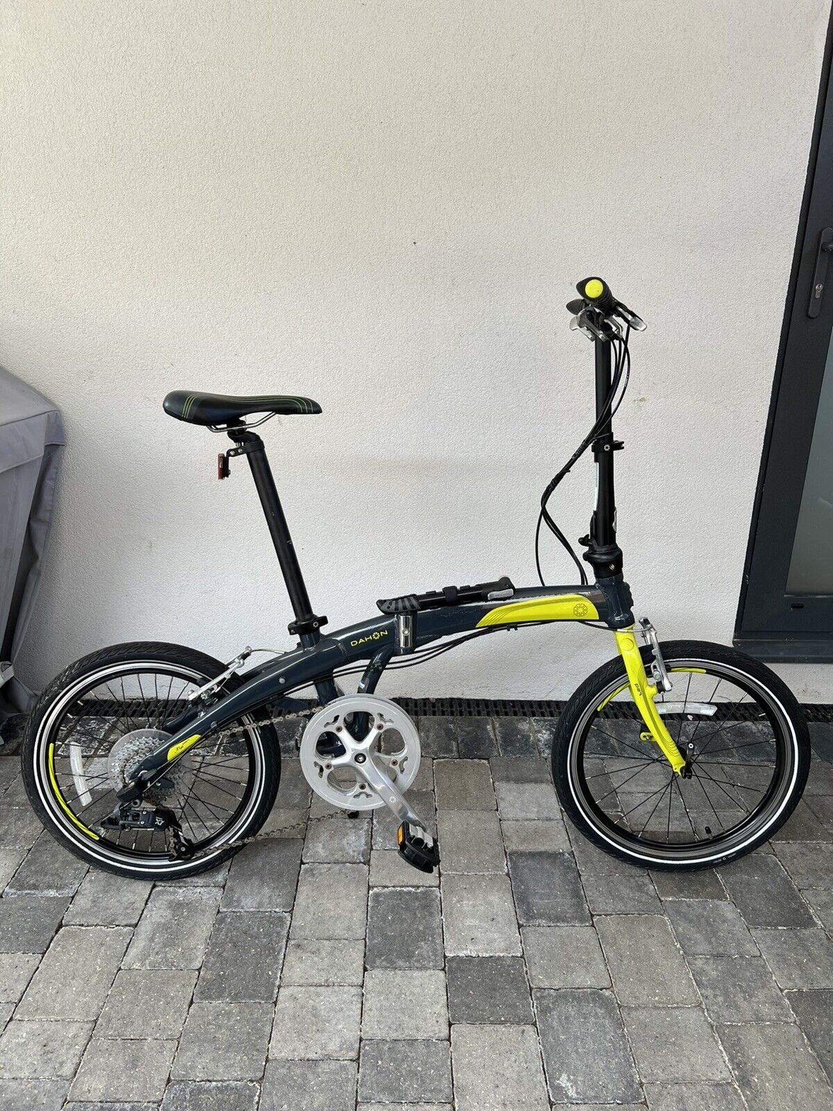 Dahon MU P27 folding bike - Hardly Used - Folding Bikes 4U
