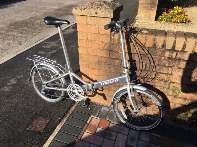 Dahon Metro Helios Folding Bike.  Very good condition. - Folding Bikes 4U