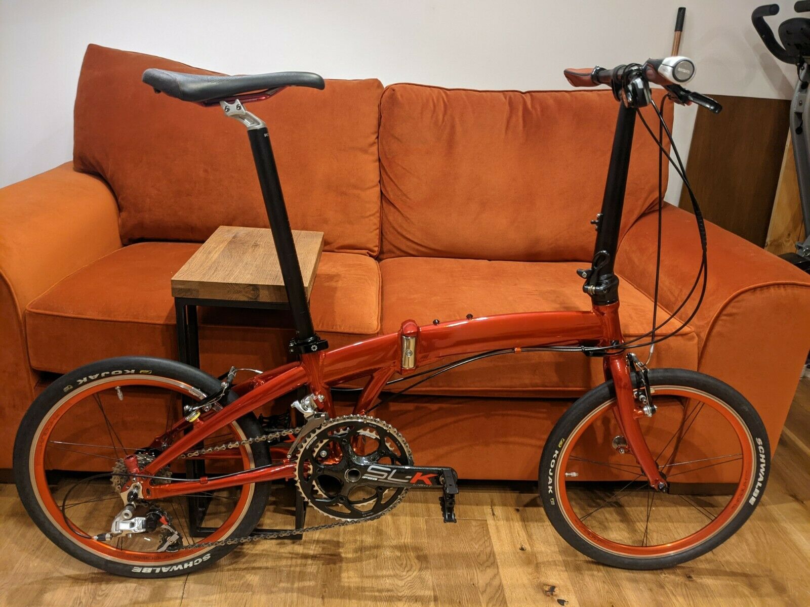 Dahon Mu Ex 20 Speed SRAM Red.  8.8 kg Top of the Range, Superb. Not Tern - Folding Bikes 4U