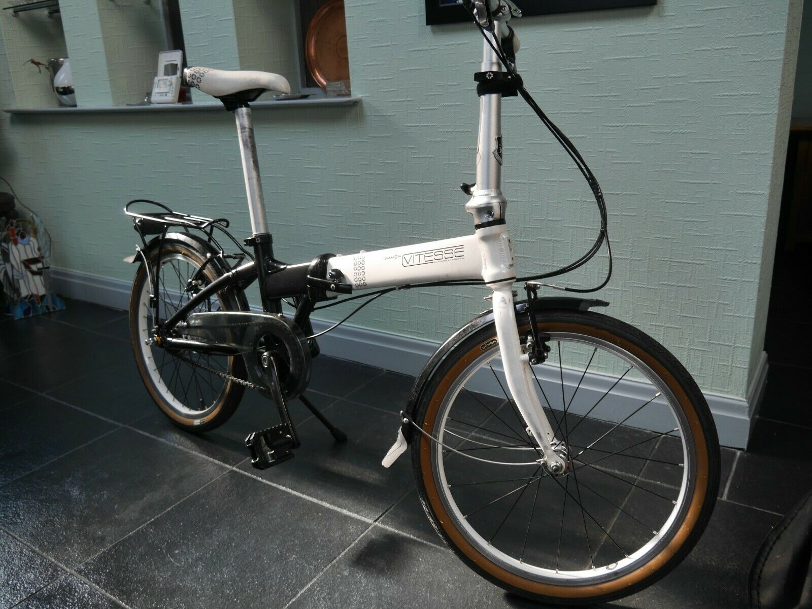 Dahon Vitesse D7 HG folding bike Shimano 7 speed Nexus hub gears - Folding Bikes 4U