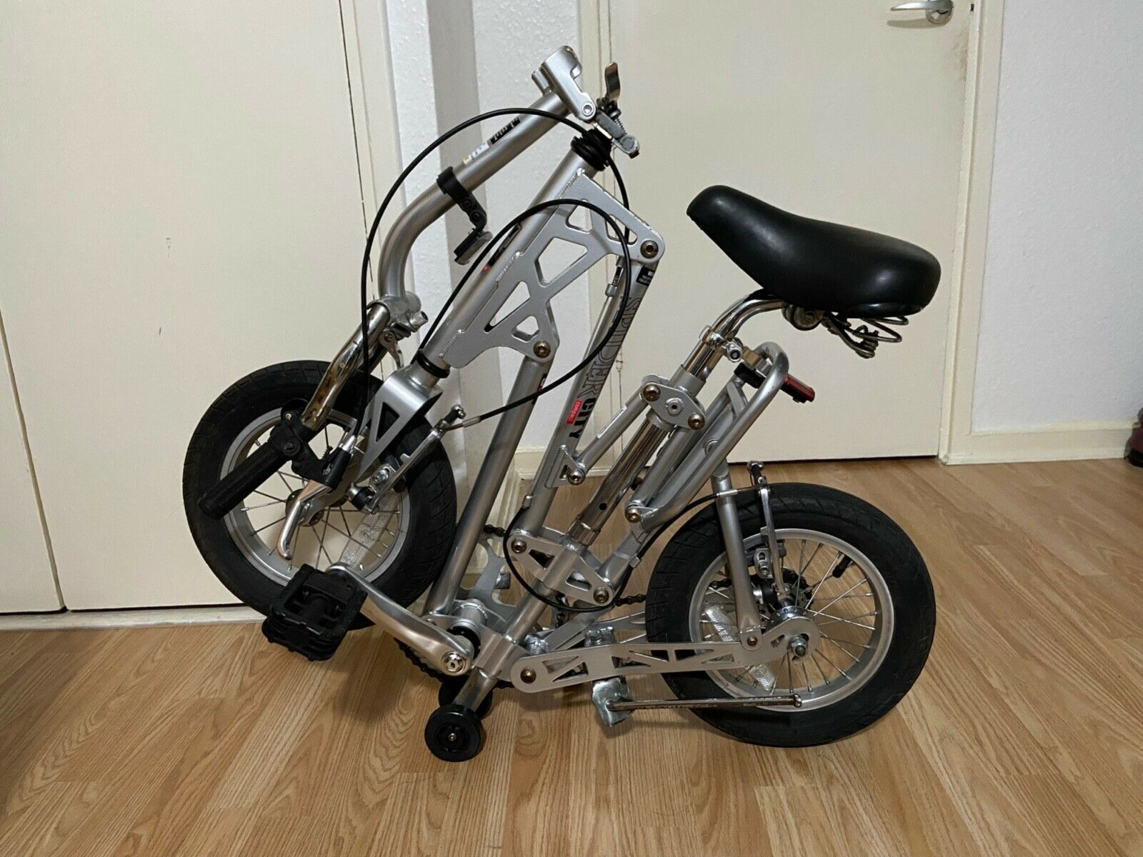 Gekko Spider City Compact Folding Bike Silver - Folding Bikes 4U
