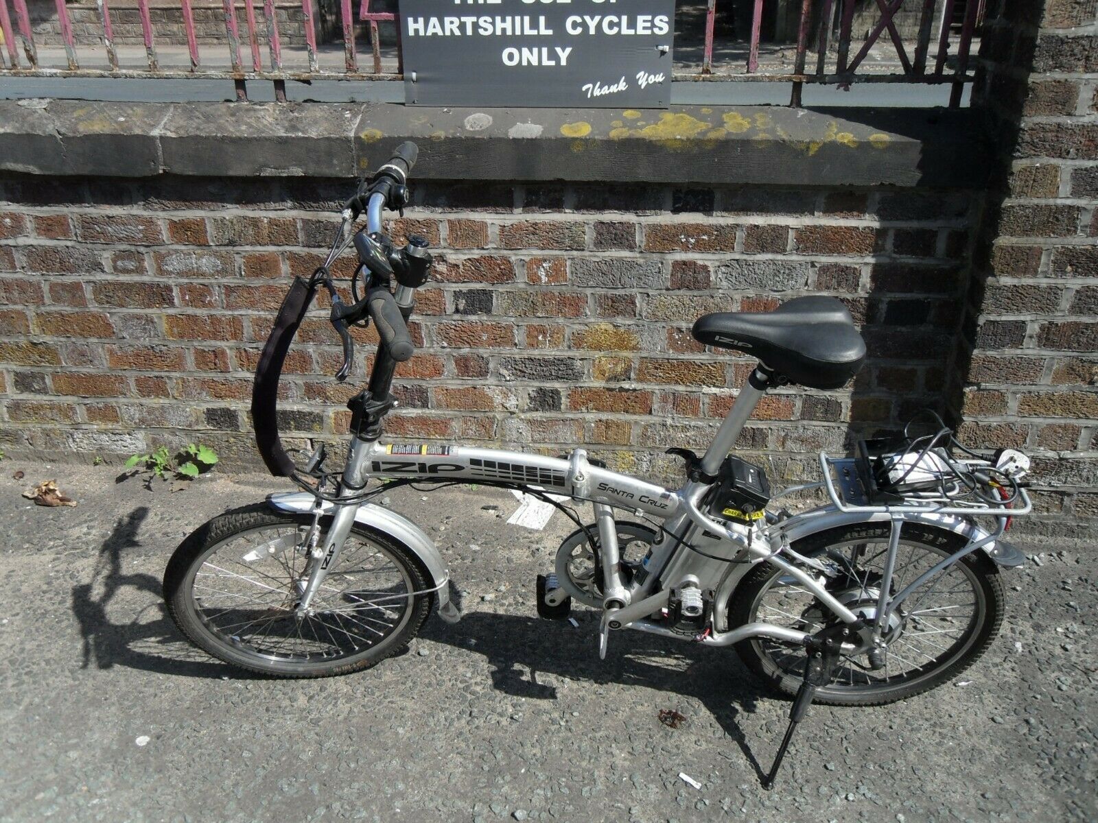 IZIP SANTA CRUZ ELECTRIC FOLDING BIKE (SPARES OR REPAIRS) - Folding Bikes 4U