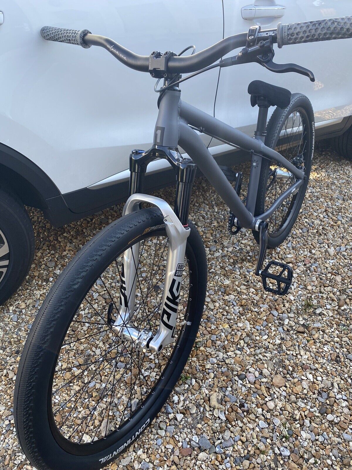 Octane One Melt EVO Dirt Jump bike 26 inch - Folding Bikes 4U