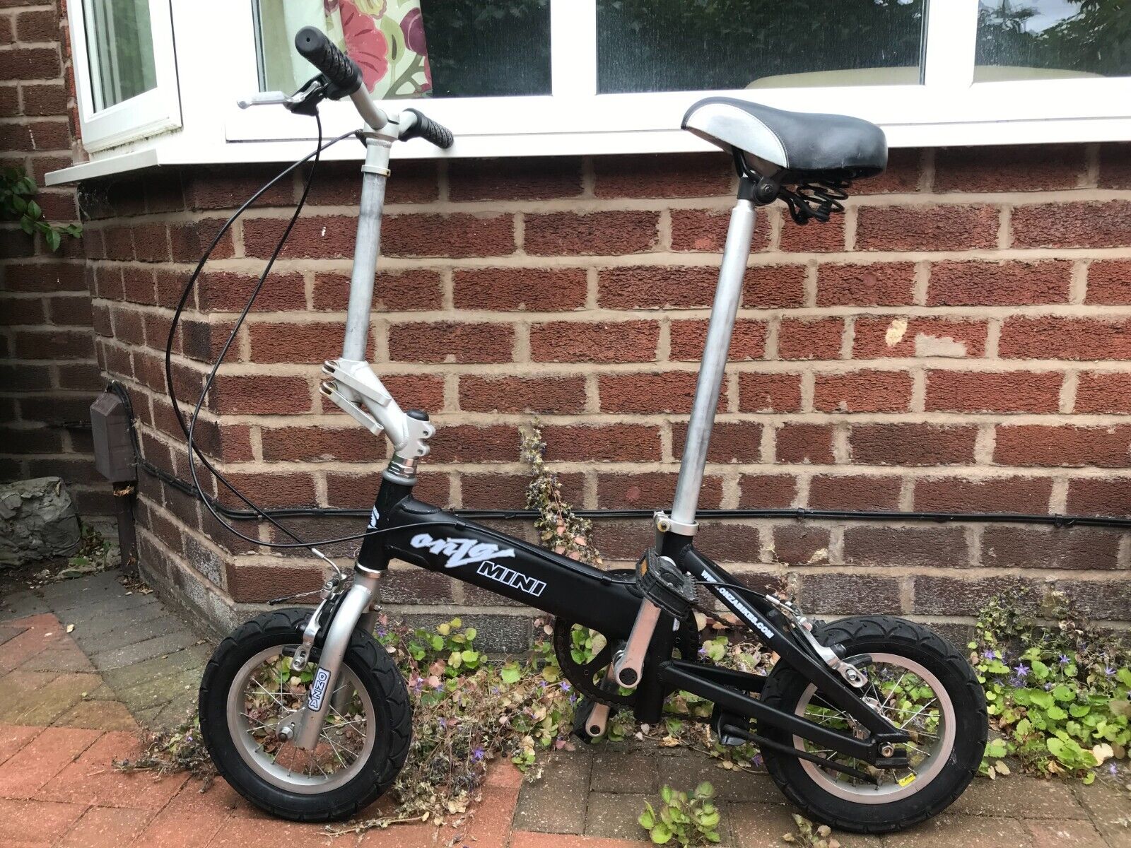 Onza Mini small wheeled folding bike very strong fun bike train car etc vgc - Folding Bikes 4U