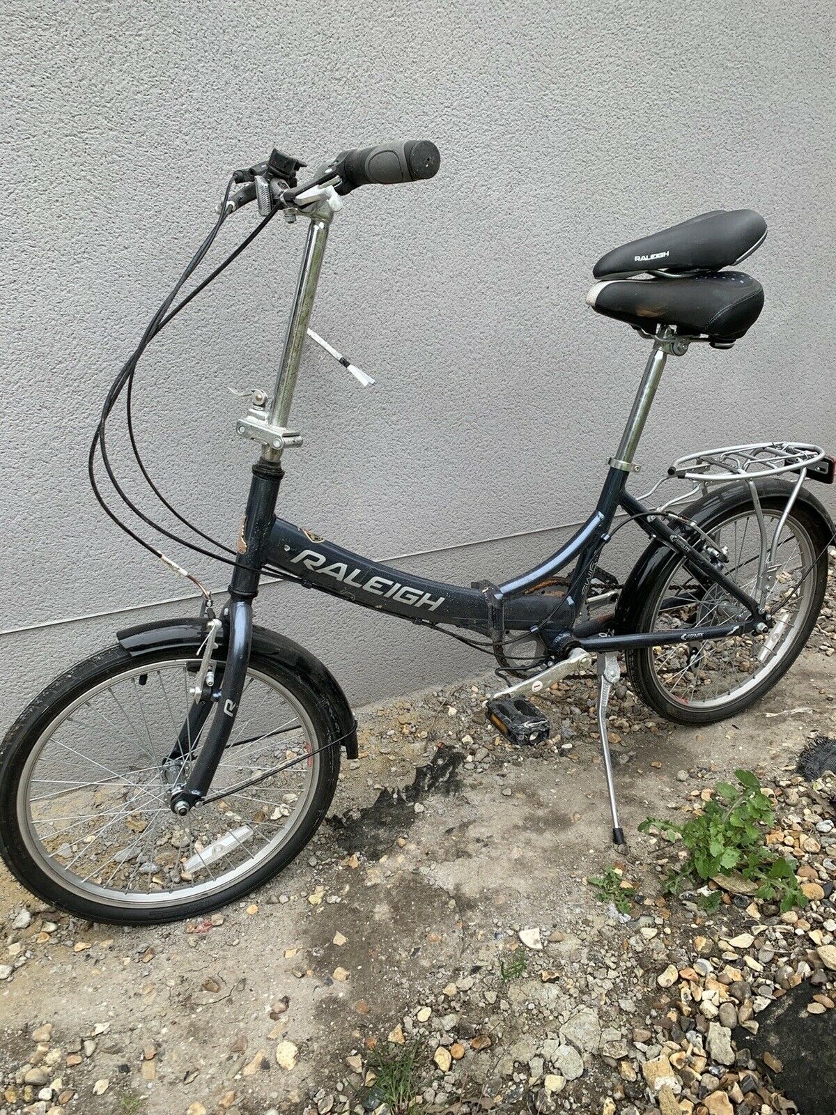 Raleigh Swift folding bike - Folding Bikes 4U
