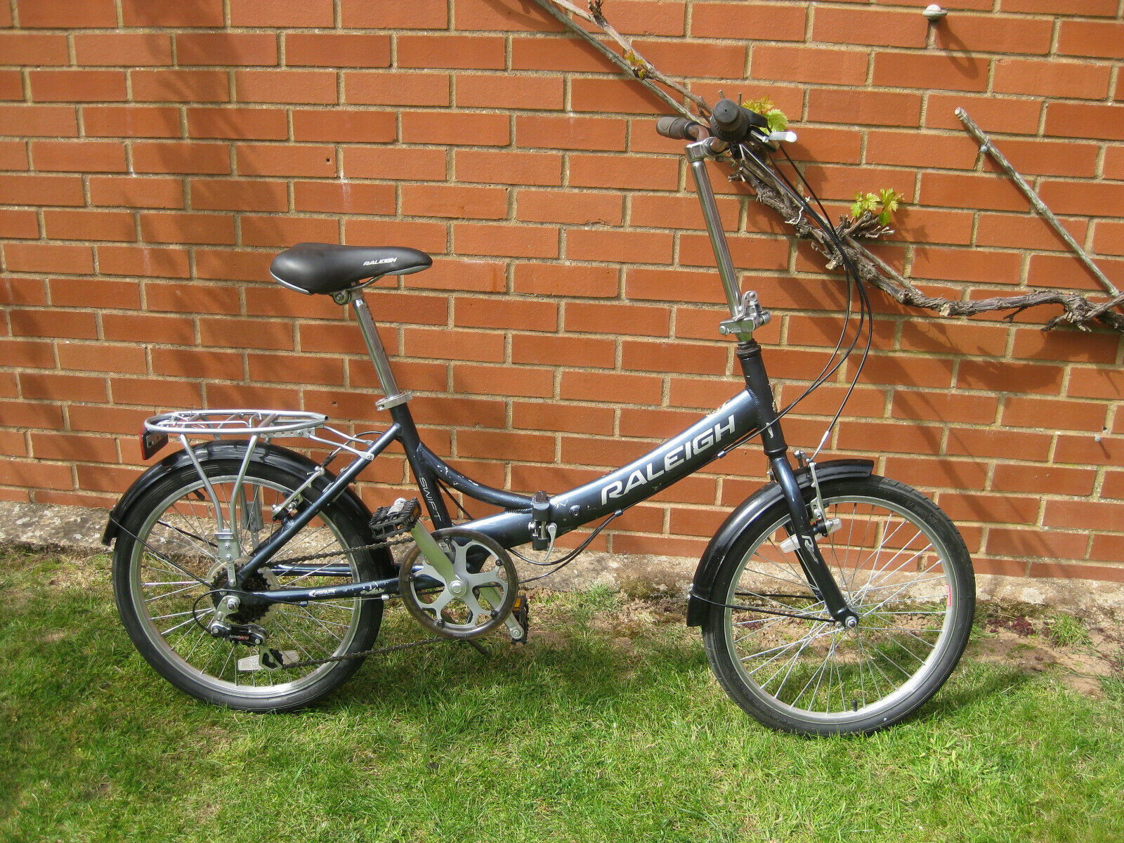 Raleigh  airlite Swift aluminium folding bike - Folding Bikes 4U