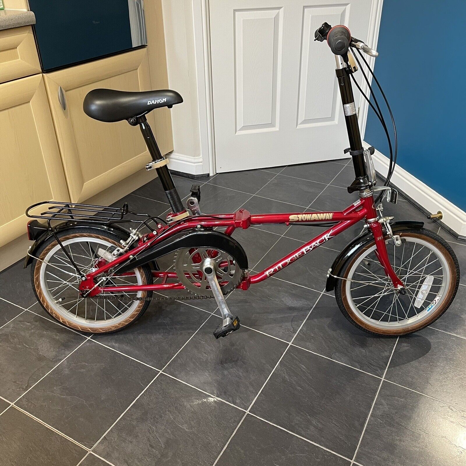 Ridgeback Stowaway / Dahon Folding Bicycle - Folding Bikes 4U