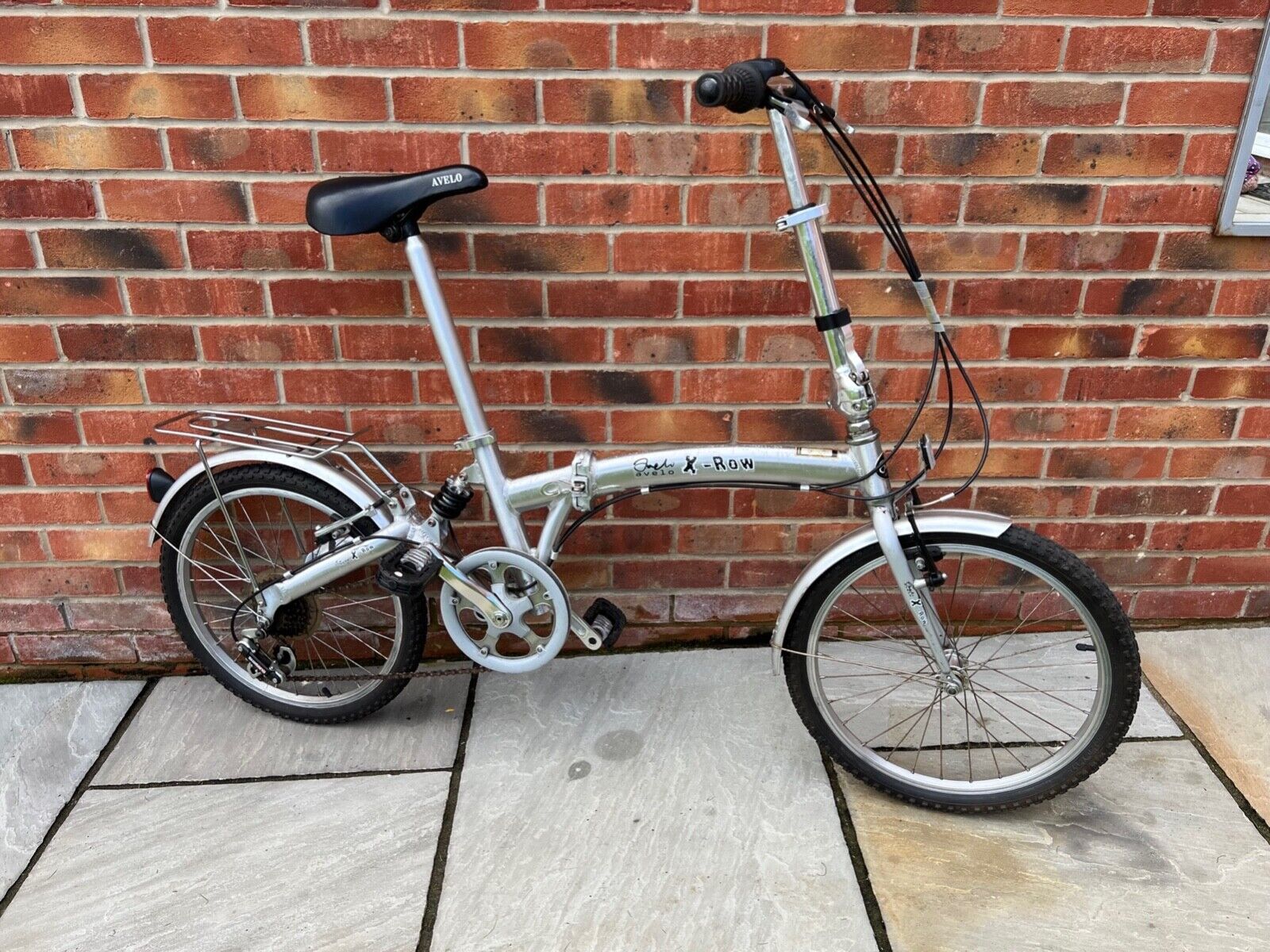 Unisex Adults Aluminium Avelo X-Row Lightweight Folding Bike - Folding Bikes 4U