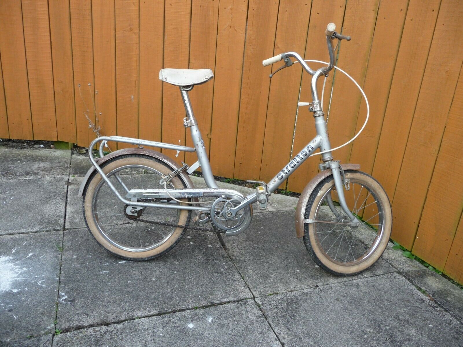 RARE, VINTAGE (1980'S) FOLDING BICYCLE BY STRATTON. MADE IN ITALY. - Folding Bikes 4U