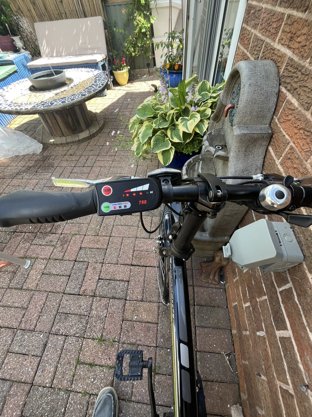 Carerra CrossCity-E Folding Bike