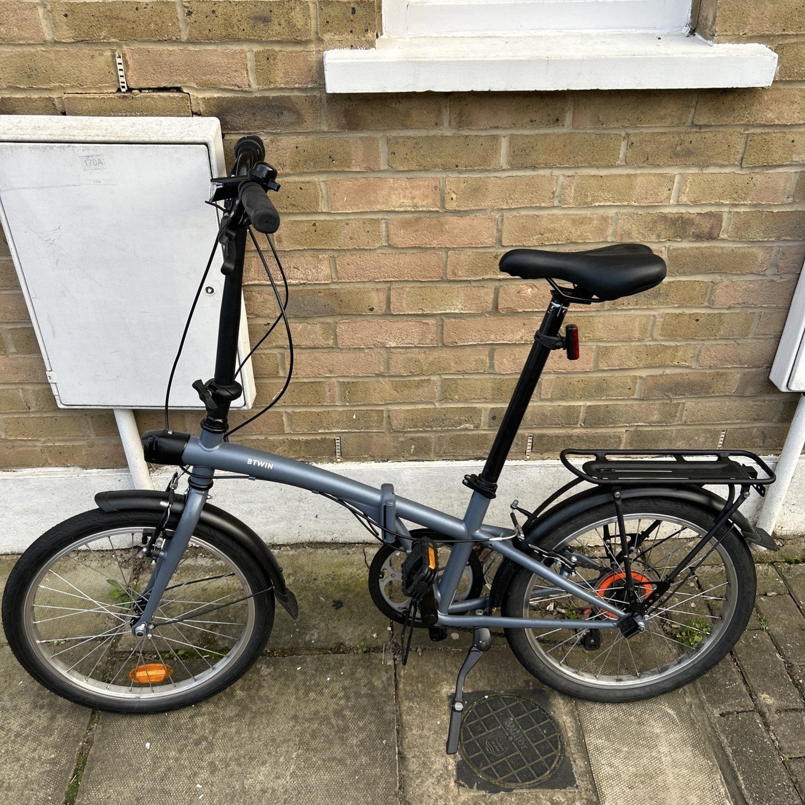B-twin  Folding Bike Tilt 100