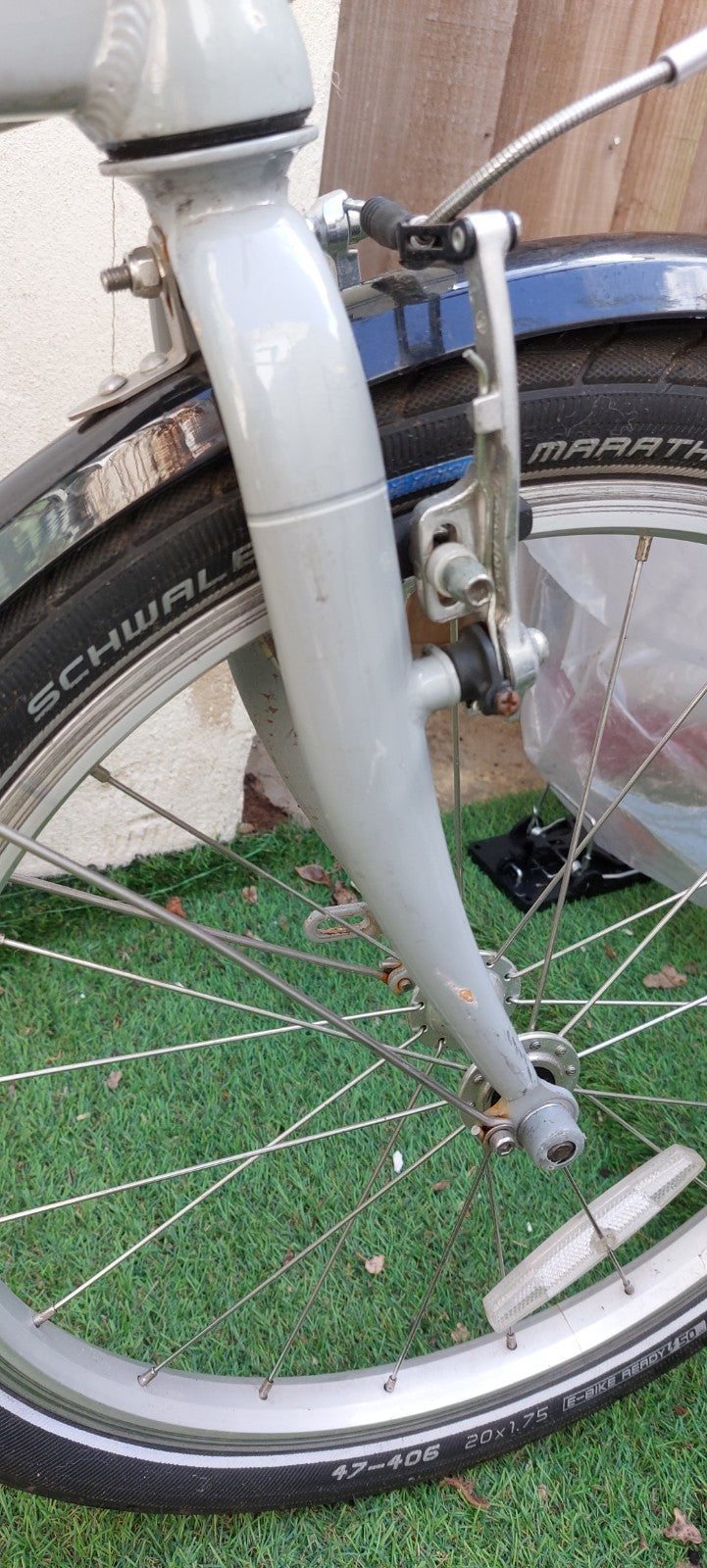 DAHON VITESSE FOLDING BIKE