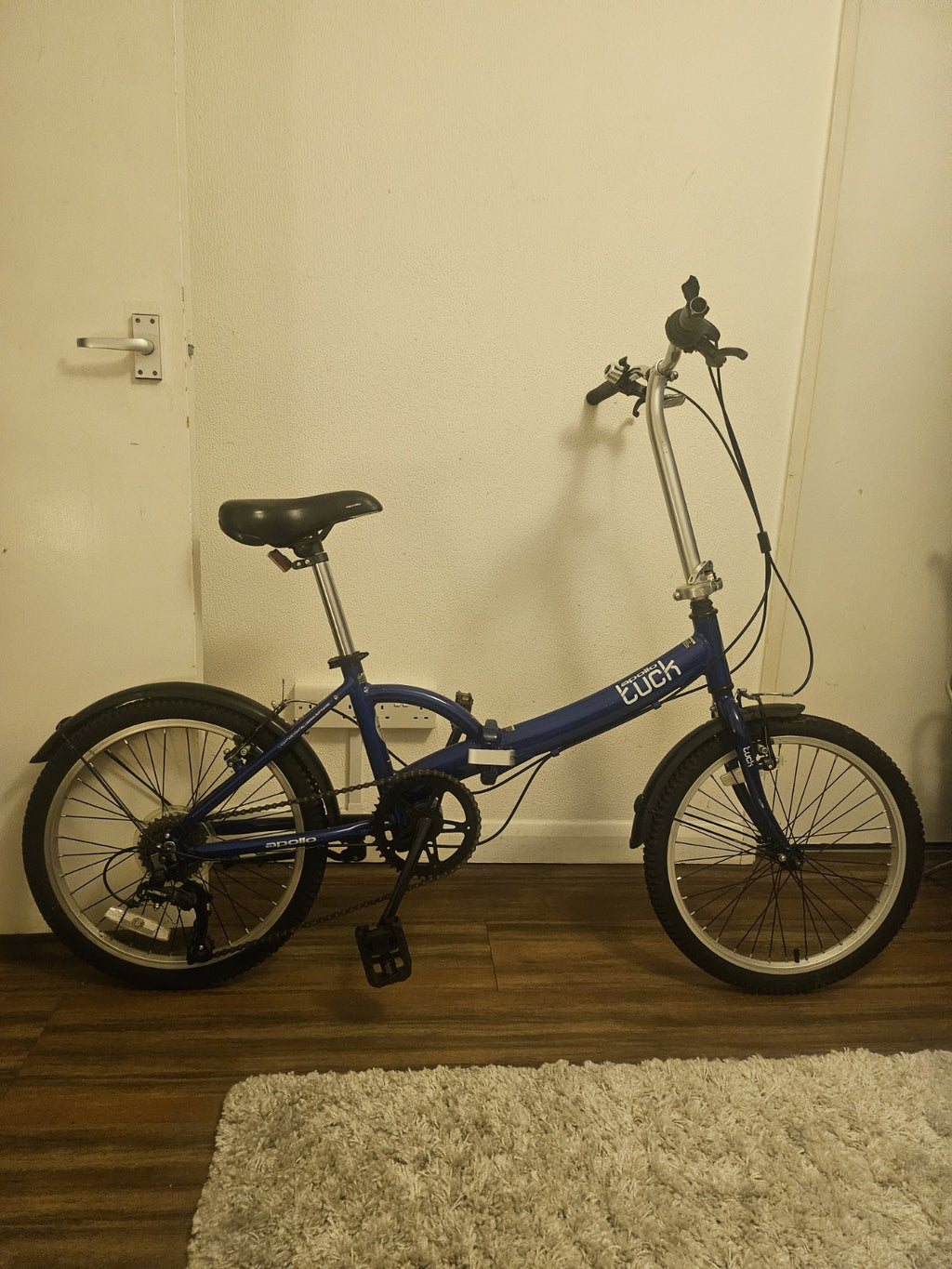 Bicycle Apollo Tuck Folding