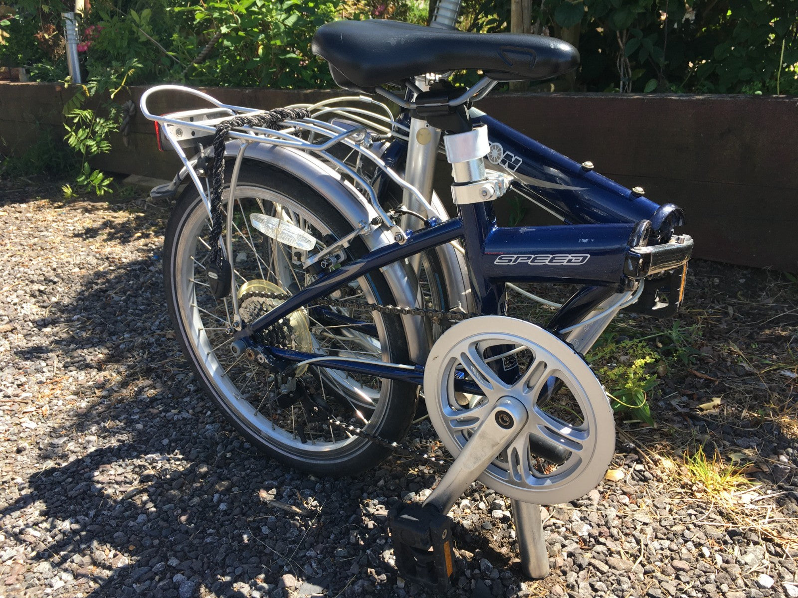 Dahon Speed D7 Folding Bike 7-Speed with brand specific carrier bag. DECENT