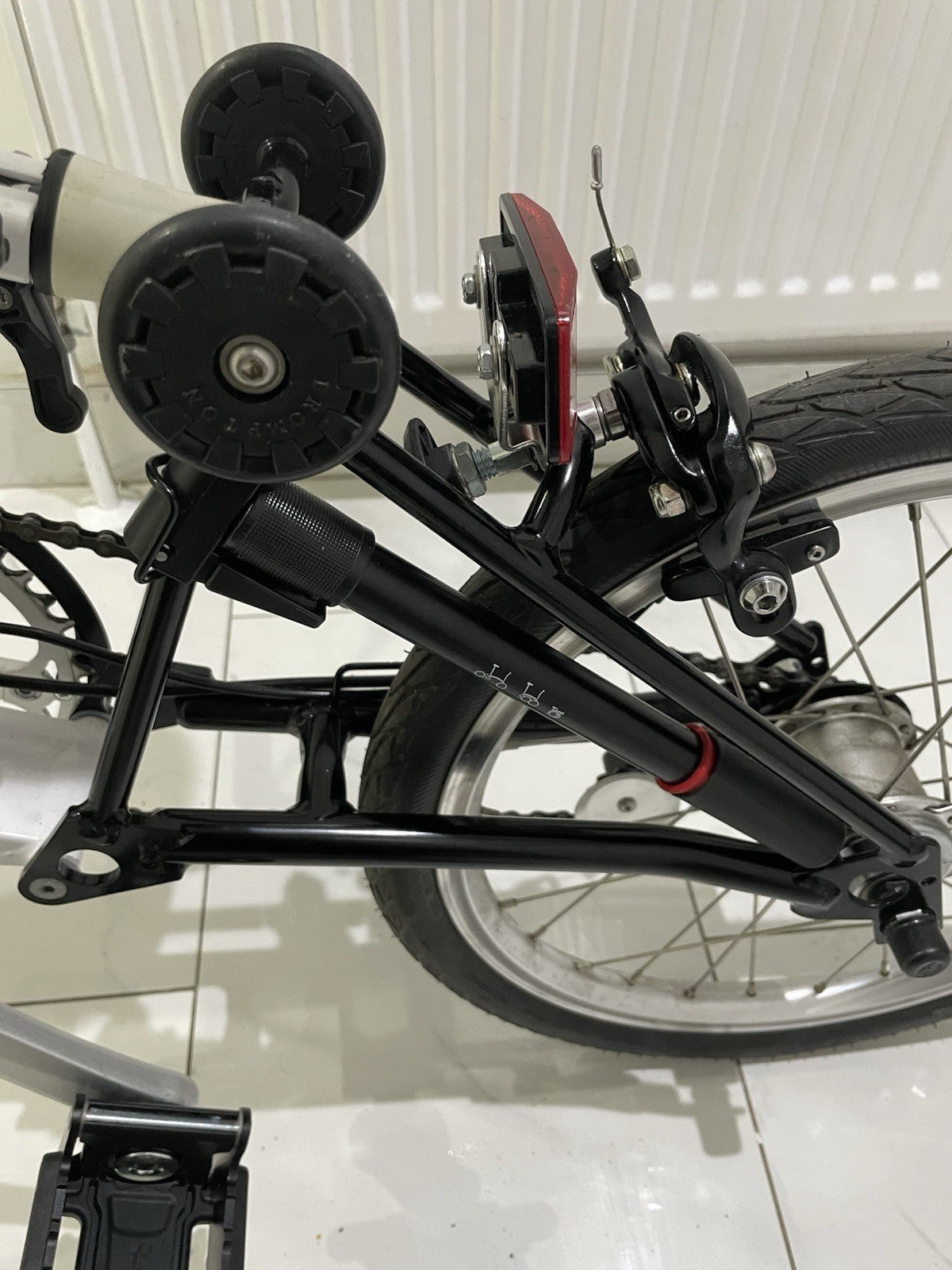 Brompton A Line Folding Bike – 3 Speed + Brompton Folding Pedal. Collection Only