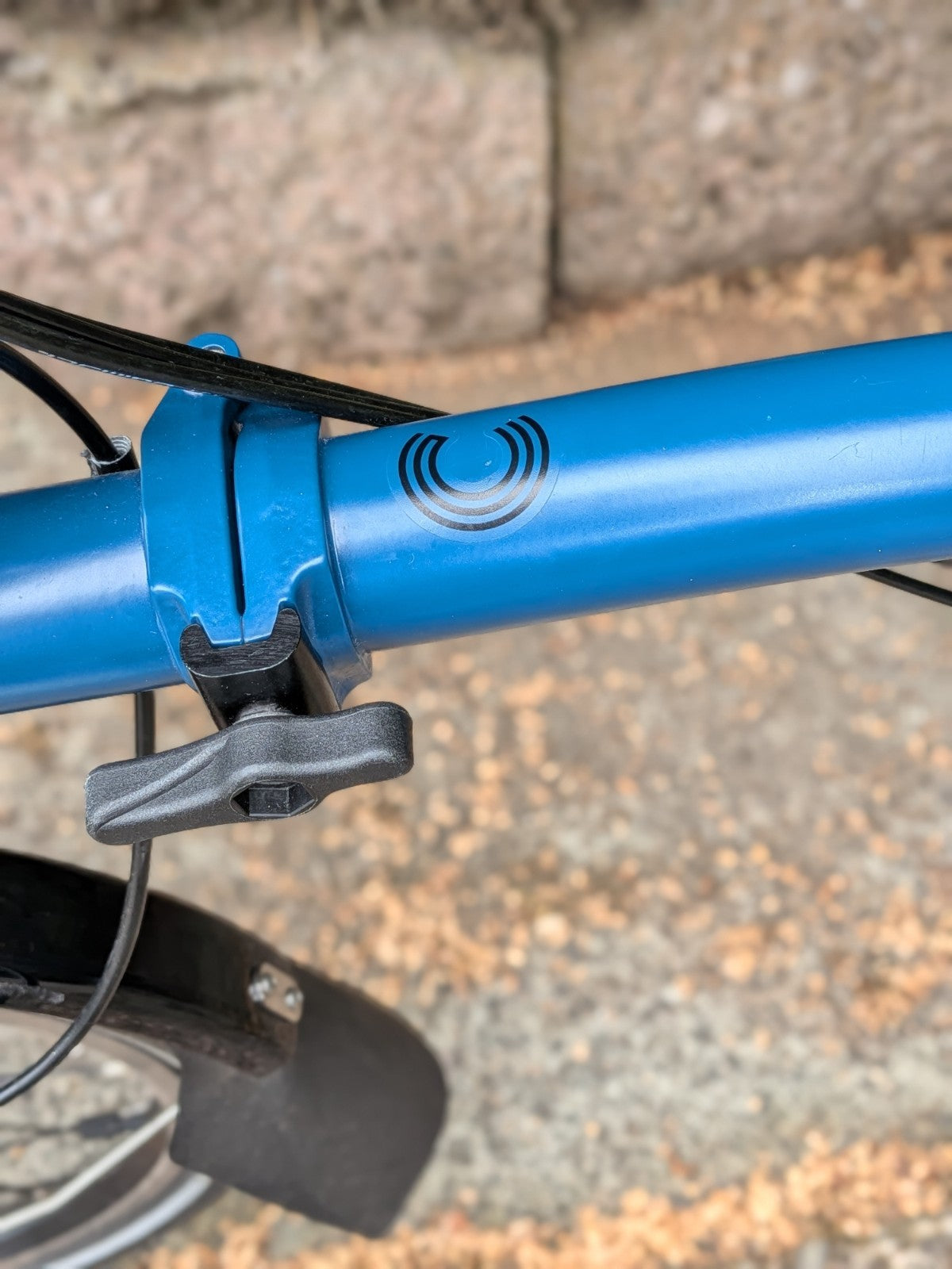 Brompton C Line Explore 2024 Folding Bike 6-Speed, Mid-Bar Ocean Blue