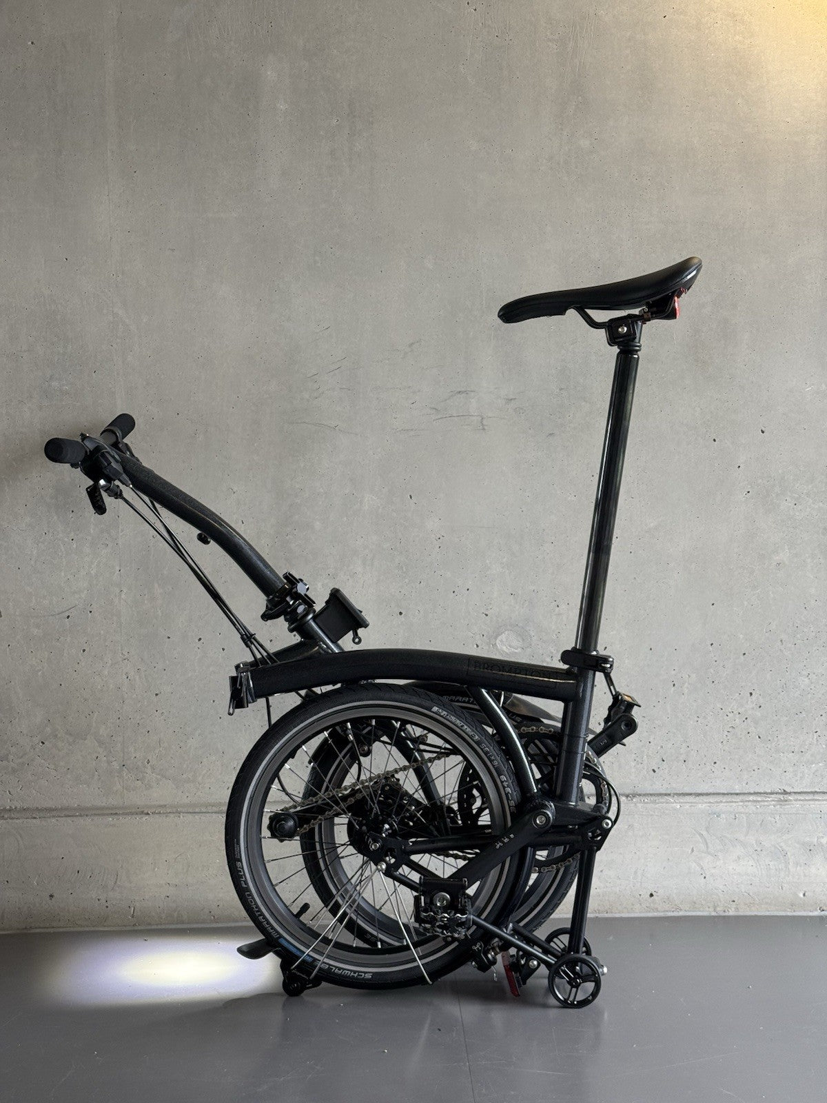 Brompton P Line 4-Speed Folding Bike Midnight Black, Lightweight