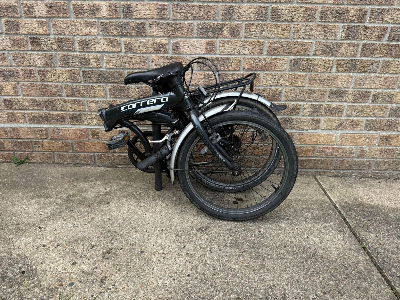 Carrera Intercity Folding Bike - Folding Commuter Bike