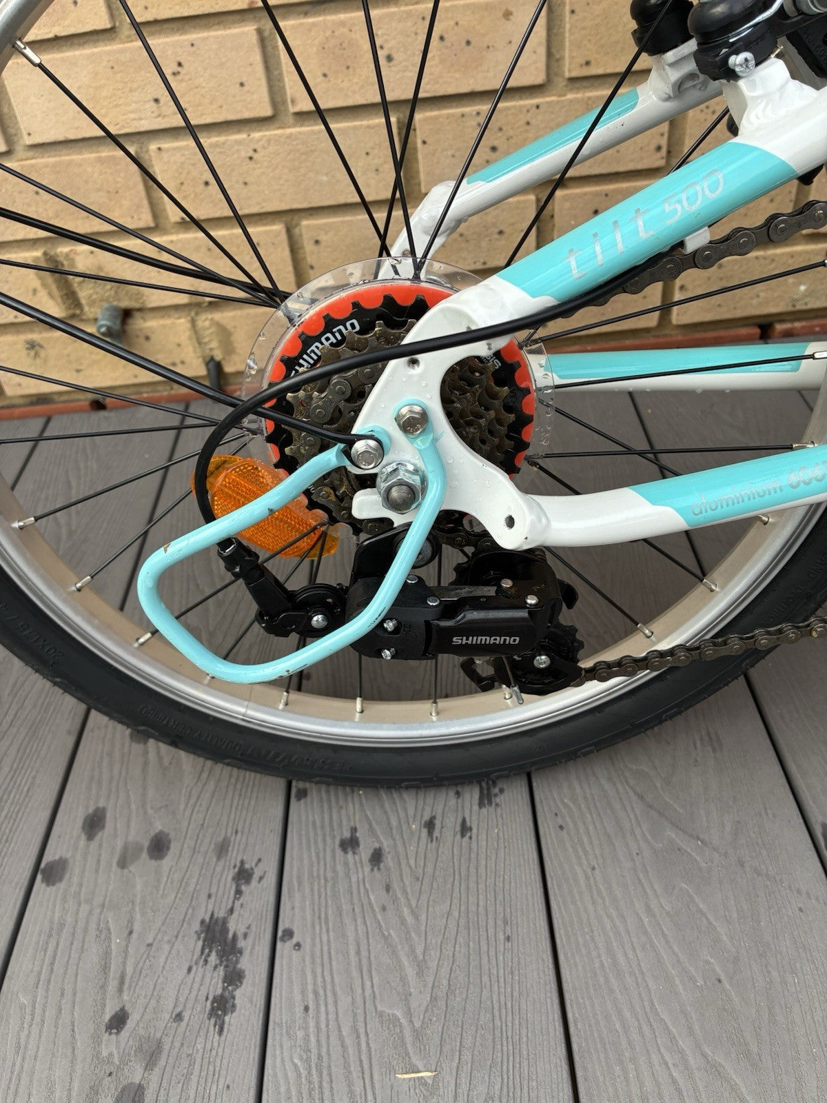 B’TWIN Tilt 500 Folding Bike 20” – 7 Speed – White/Turquoise – Excellent Conditi