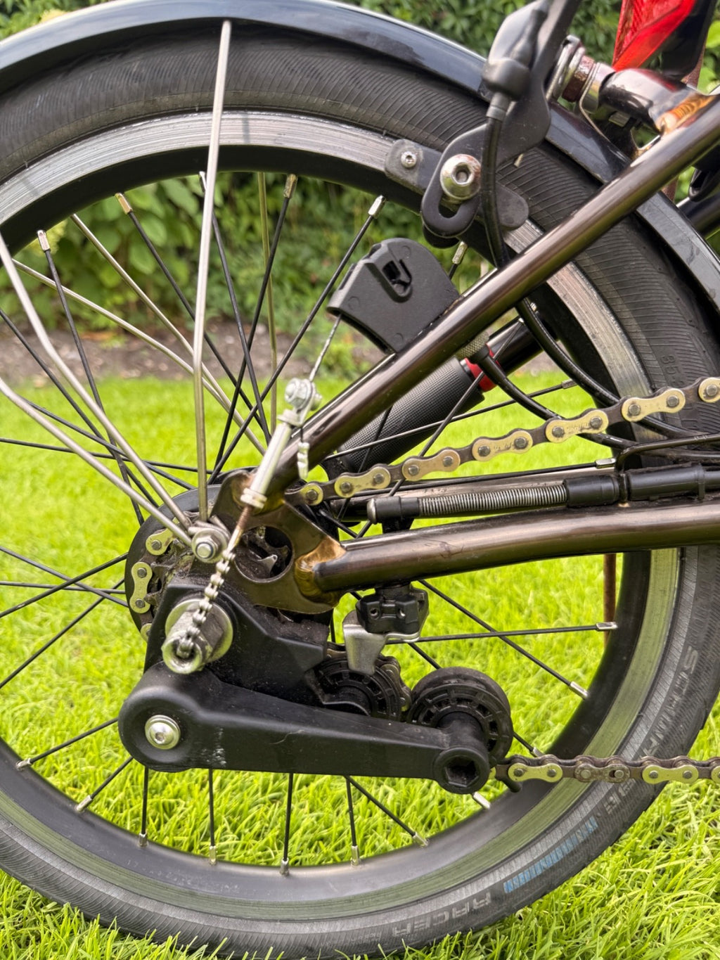 Brompton S6L Black Edition Black Lacquer 6 Speed Brooks B17 + Pump