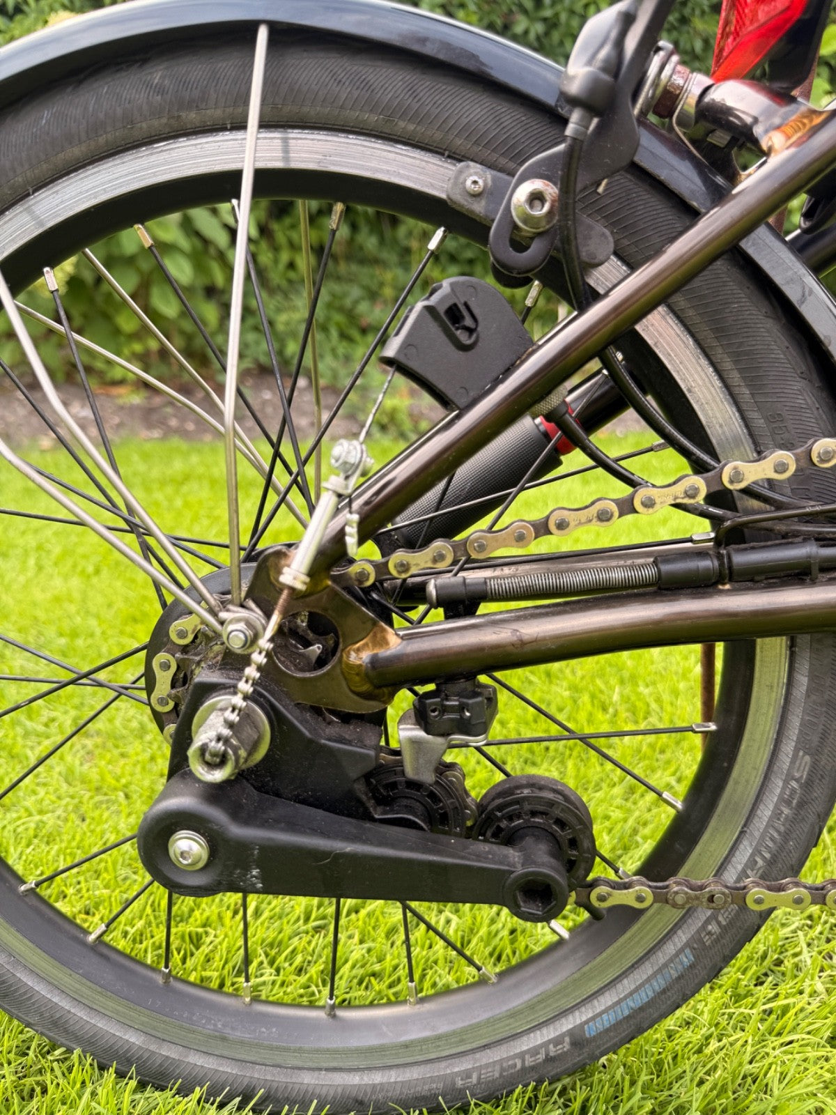 Brompton S6L Black Edition Black Lacquer 6 Speed Brooks B17 + Pump