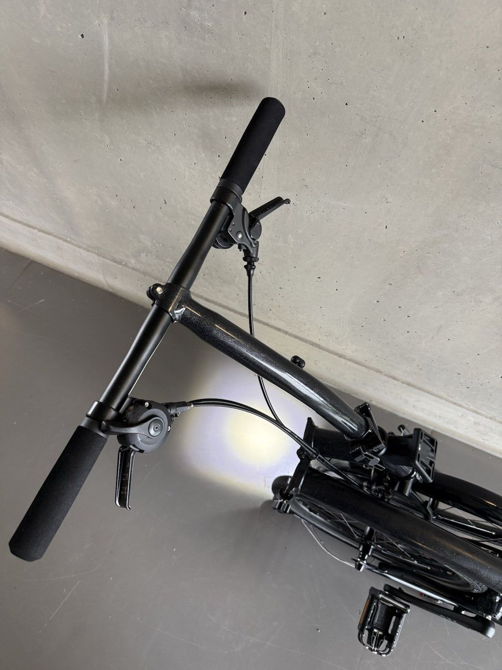 Brompton P Line 4-Speed Folding Bike Midnight Black, Lightweight