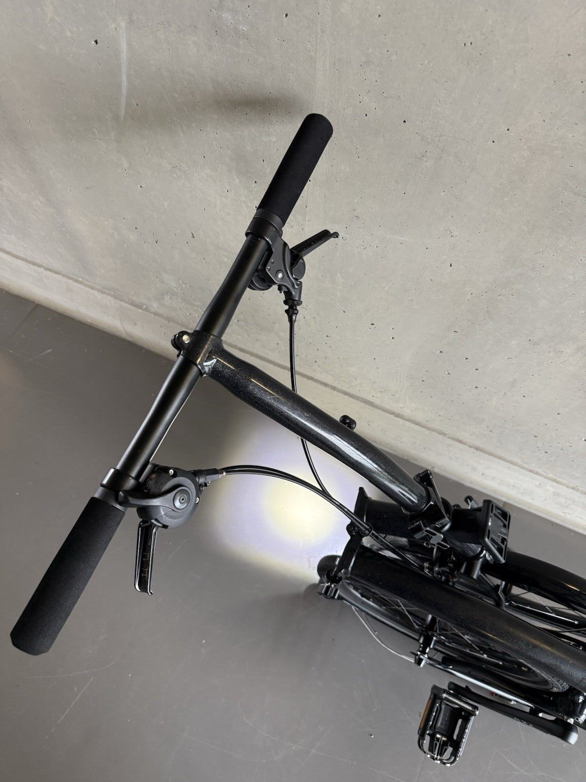 Brompton P Line 4-Speed Folding Bike Midnight Black, Lightweight