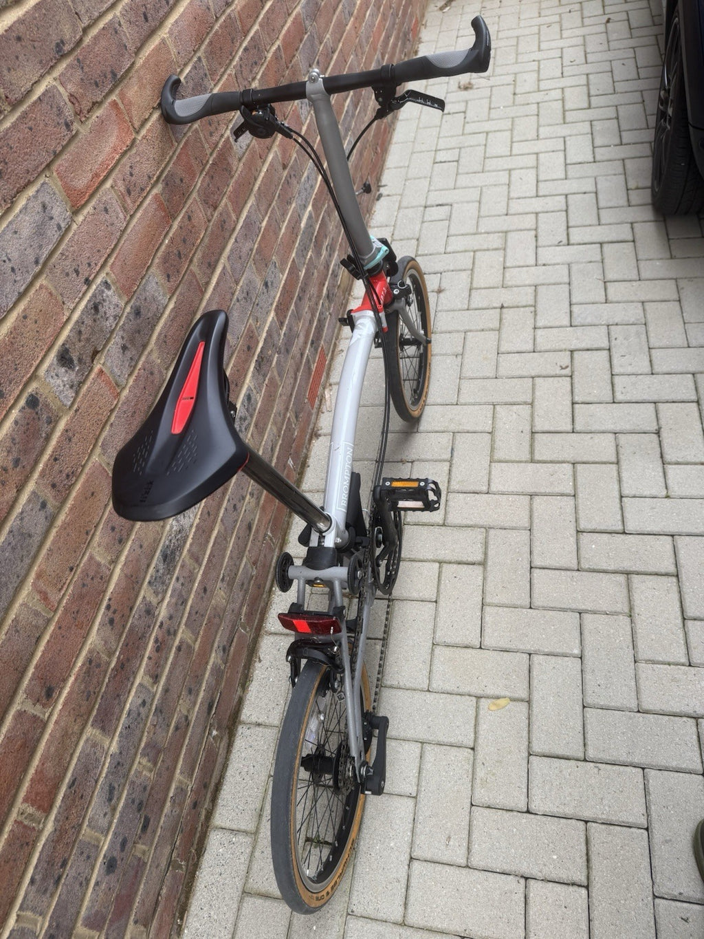 Brompton CHPT3 Folding Bike 16in M 2-Speed Derailleur Rim Brake Grey/Red