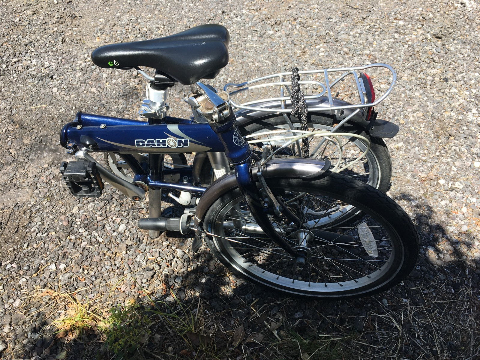 Dahon Speed D7 Folding Bike 7-Speed with brand specific carrier bag. DECENT