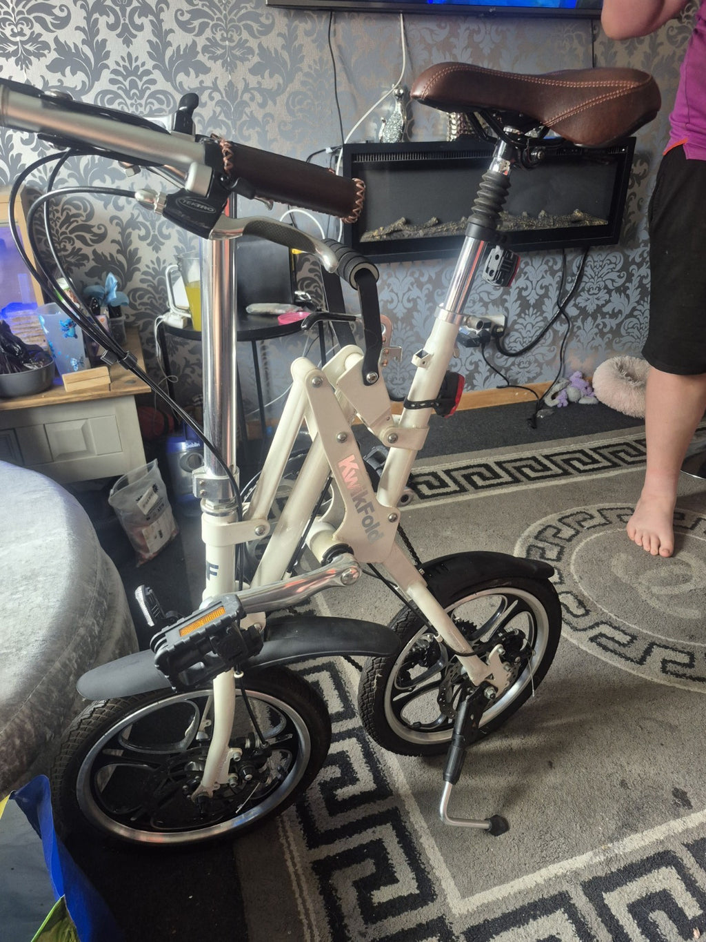 KwikFold Xite-2 16in Folding Bike Single Speed Mechanical Disc, Mudguards