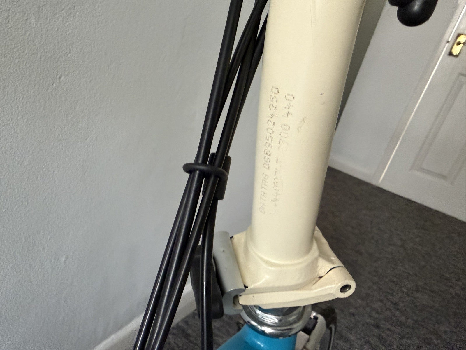 Brompton C Line M6R (6 Speed) folding bicycle - Blue (Excellent Condition)