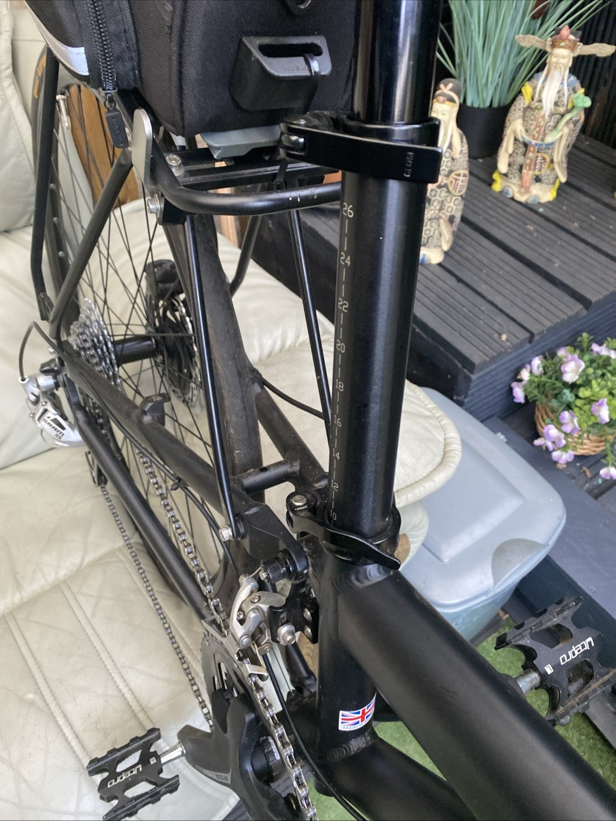 Airnimal Joey Folding Bike 18 Speed, 26 Inch Wheels Custom Frame, Cabin, Forks ￼