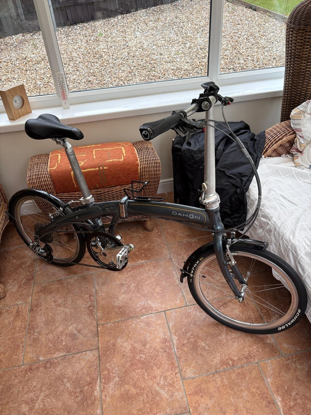 Dahon Mu SL Pro top-of-range ~2011 folding bike 9-spd 20" wheels ~9kg superlight