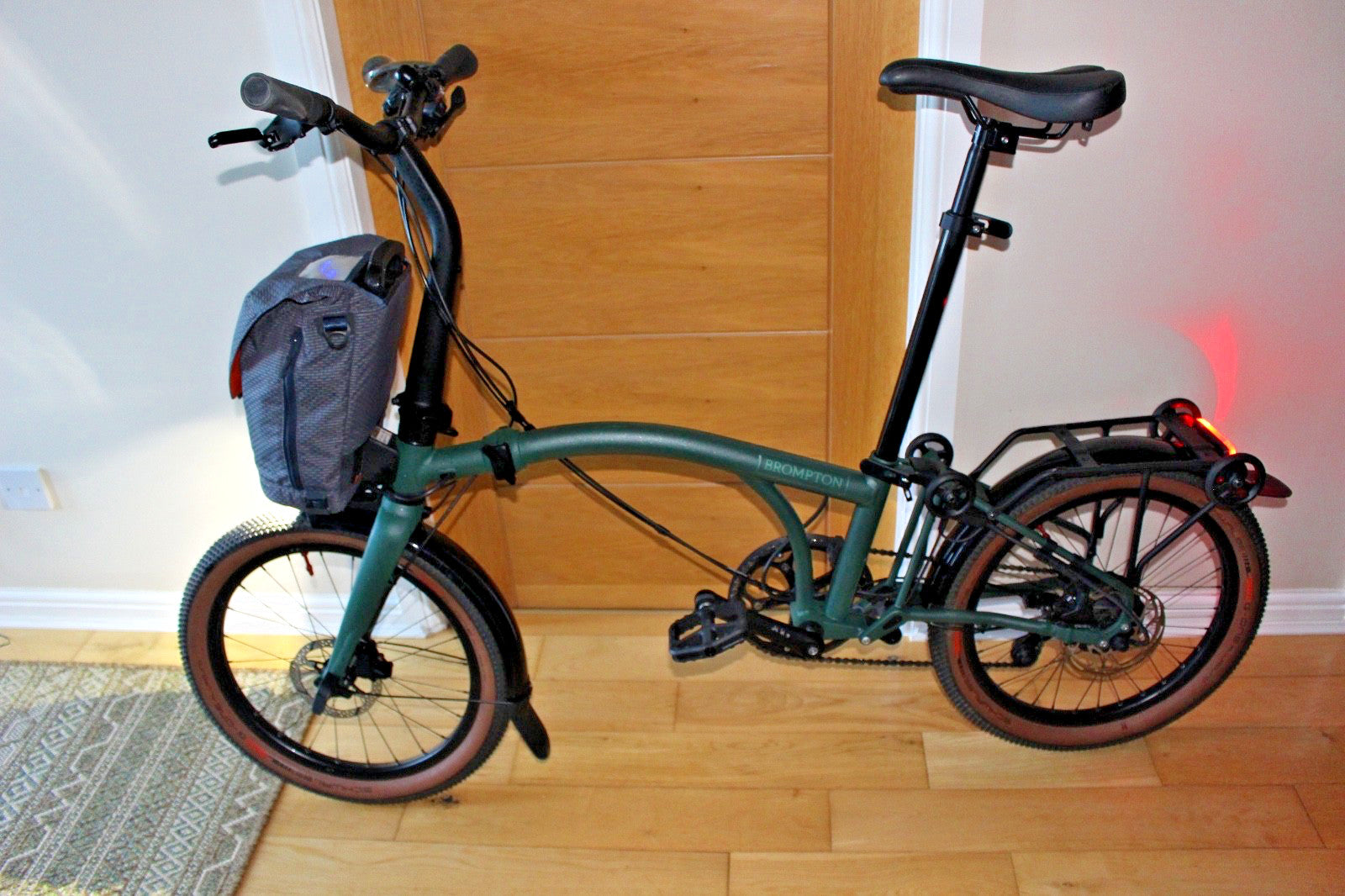 Brompton Electric G Line with SuperRoll+ - e-Motiq system - 4-speed