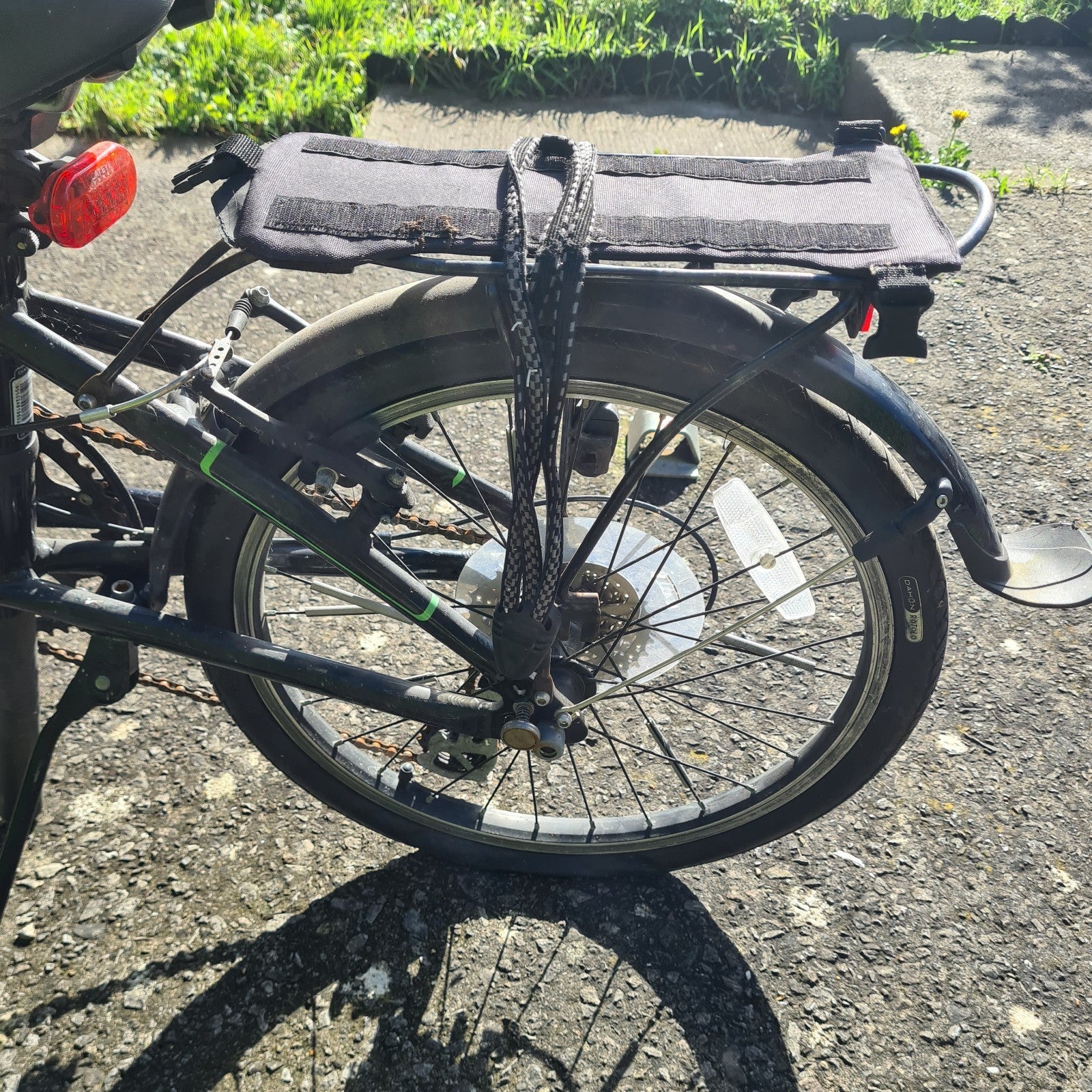 Dahon Vitesse D8 Folding Bike - Black/Green - Project/Spares or Repair