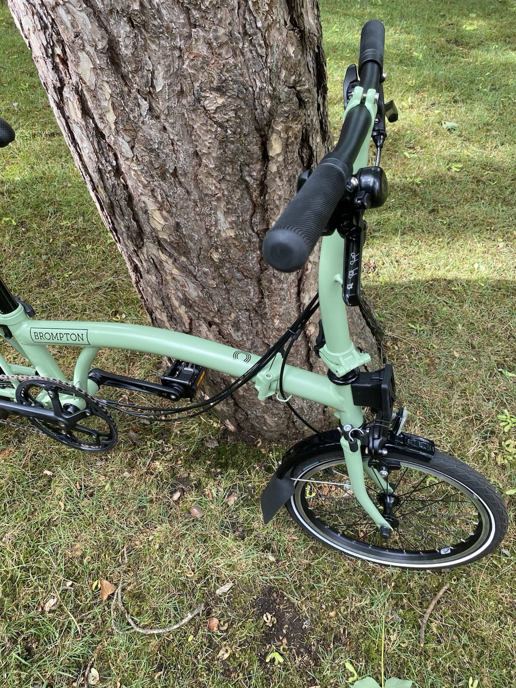 Brompton C-line 6-speed in Matcha Green (discontinued)