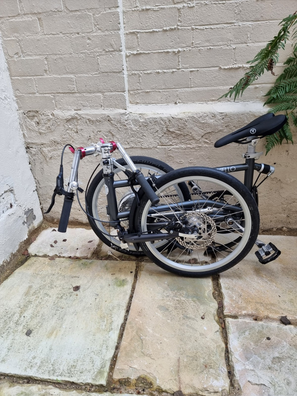 Vello Folding Bicycle Automatic Plus 20 Wheels Excellent Condition