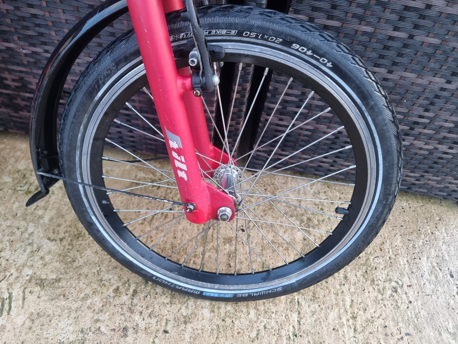 Btwin Tilt Aluminium Folding Bike Ideal Motorhome Car Commuting