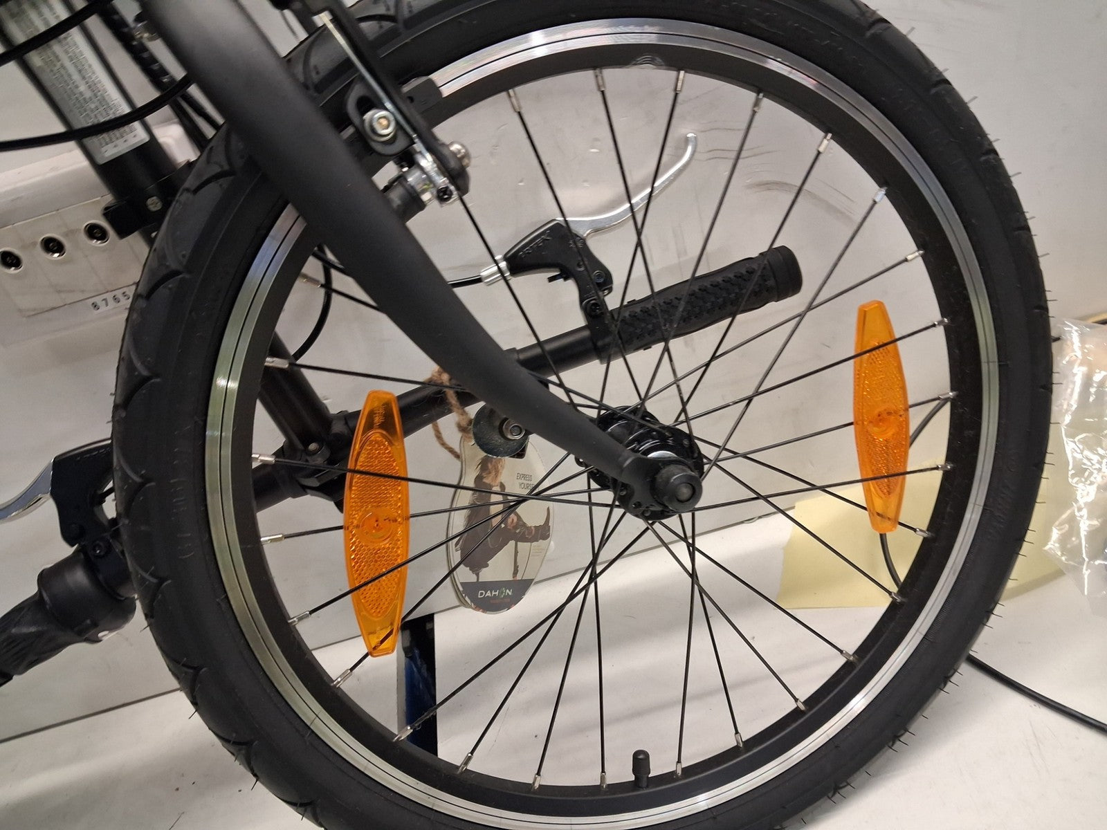 Dahon Hit 20" Wheels 11.6 kg Compact Unisex Matt Black Commuter Folding Bike A