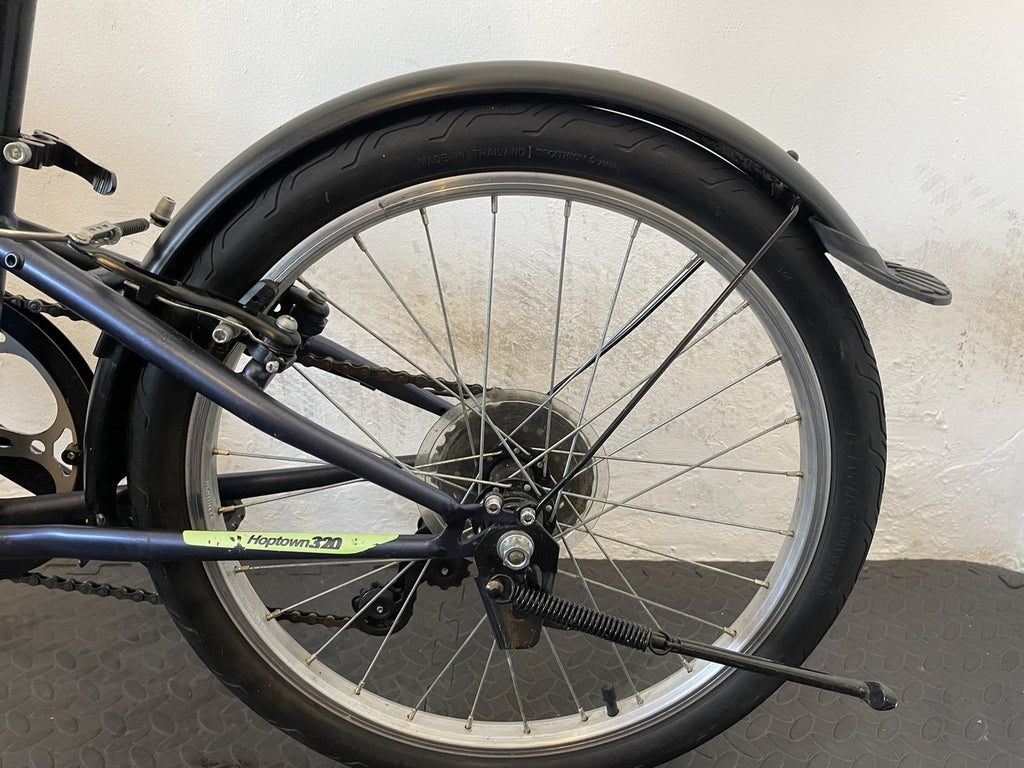 B Twin Tilt 120 Folding Bike 20 Inch Wheels. 6 Speed Matt Navy And Neon.