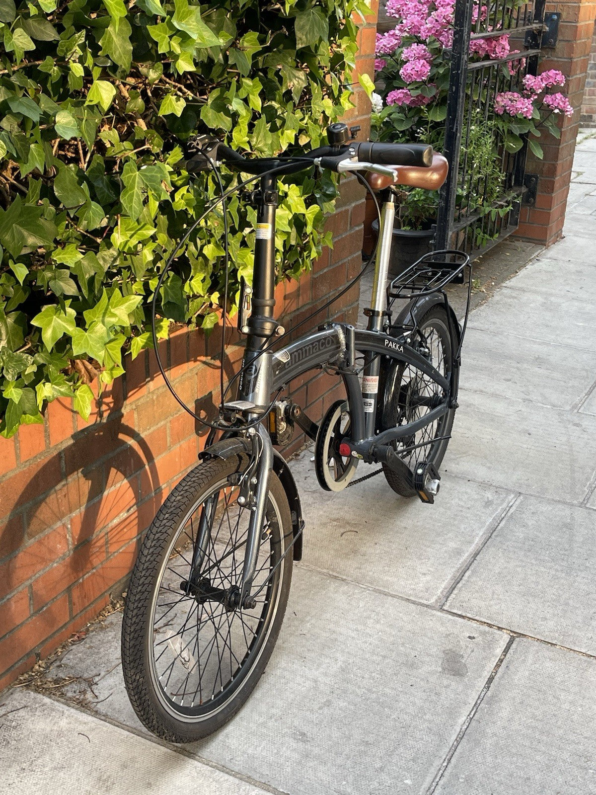 Ammaco Pakka Folding Bike Compact Commuter Bike w/ Rear Rack VGC